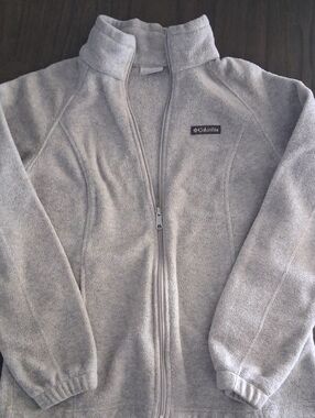 Columbia Gray Zip-Up Fleece Jacket